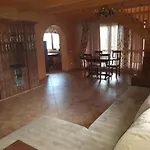 Chalet 888 ゲストハウス *
