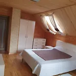 ゲストハウス Chalet 888 ポリャニーツァ